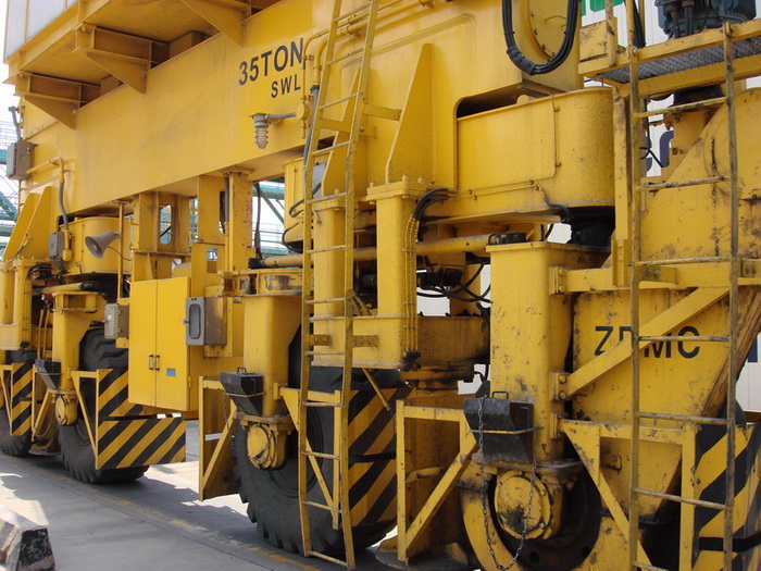 大機(jī)行走鏈條